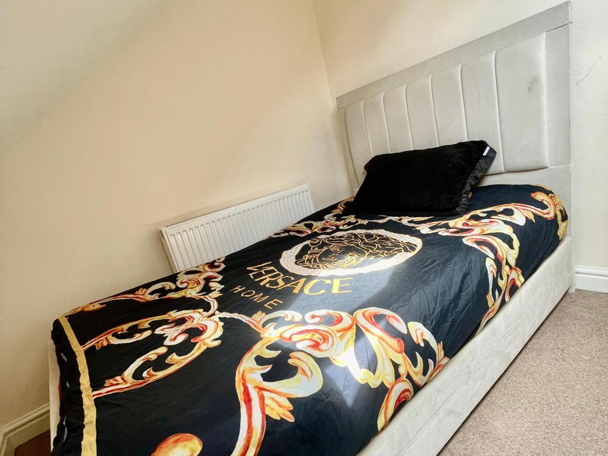 Luxestay Rooms - Old Trafford Manchester Bagian luar foto
