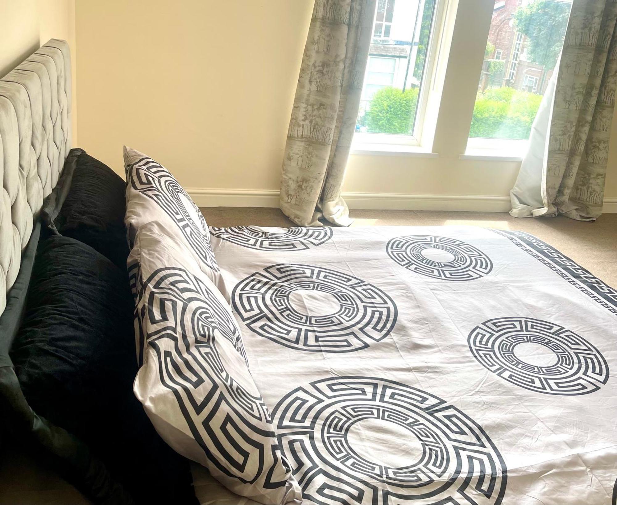 Luxestay Rooms - Old Trafford Manchester Bagian luar foto