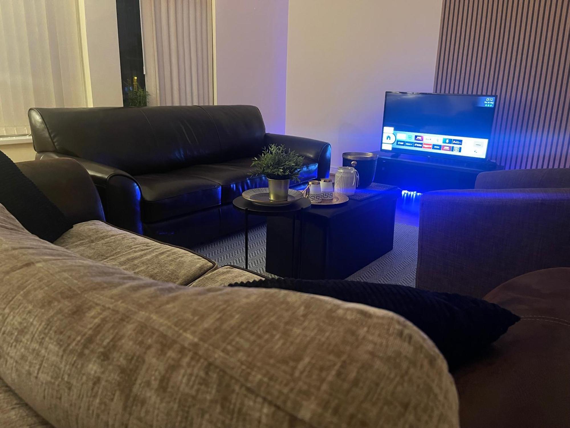Luxestay Rooms - Old Trafford Manchester Bagian luar foto